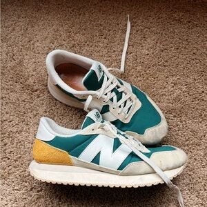 New Balance 237 Sneakers